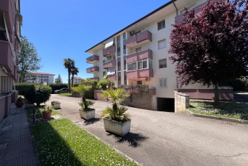 quadrilocale con posto auto